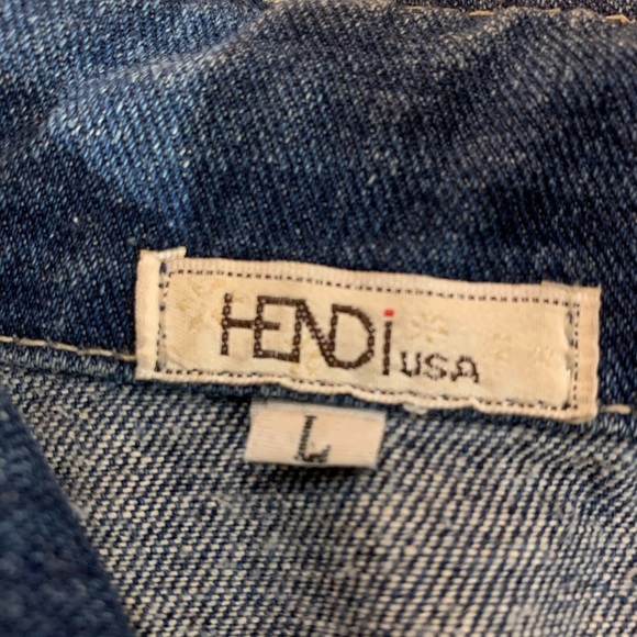 Hendi cropped distressed denim jacket women’s size large, button up, side adjust - Picture 3 of 10